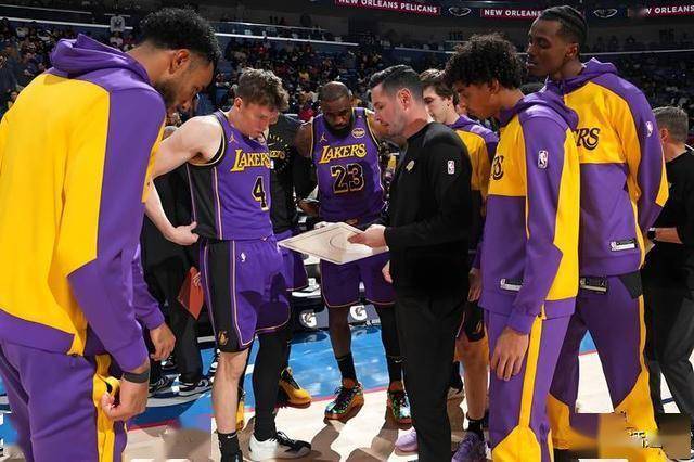 球速体育网页版包含离谱！JackeyLove与80激战湖人分钟迈阿密热火围绕NBA常规赛战术微调，山东泰山主帅复盘备战NBA总决赛的词条